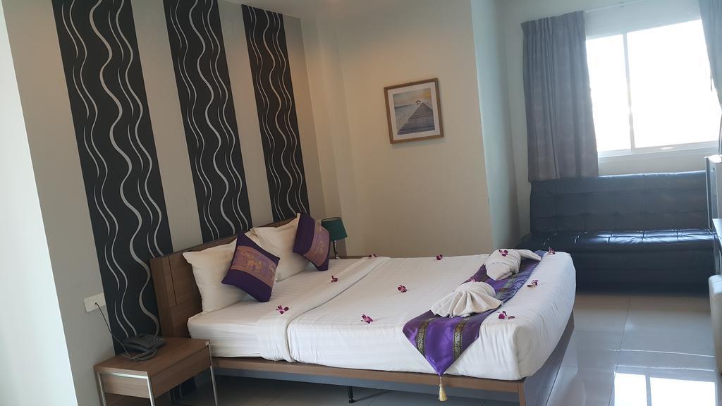 A Casa Di Luca Hotel Patong Room photo