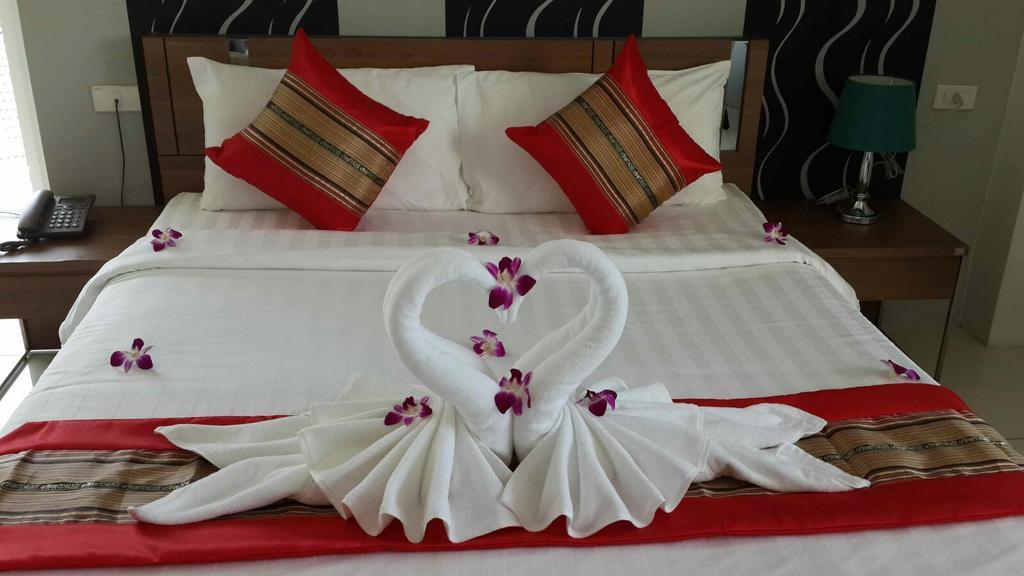 A Casa Di Luca Hotel Patong Room photo