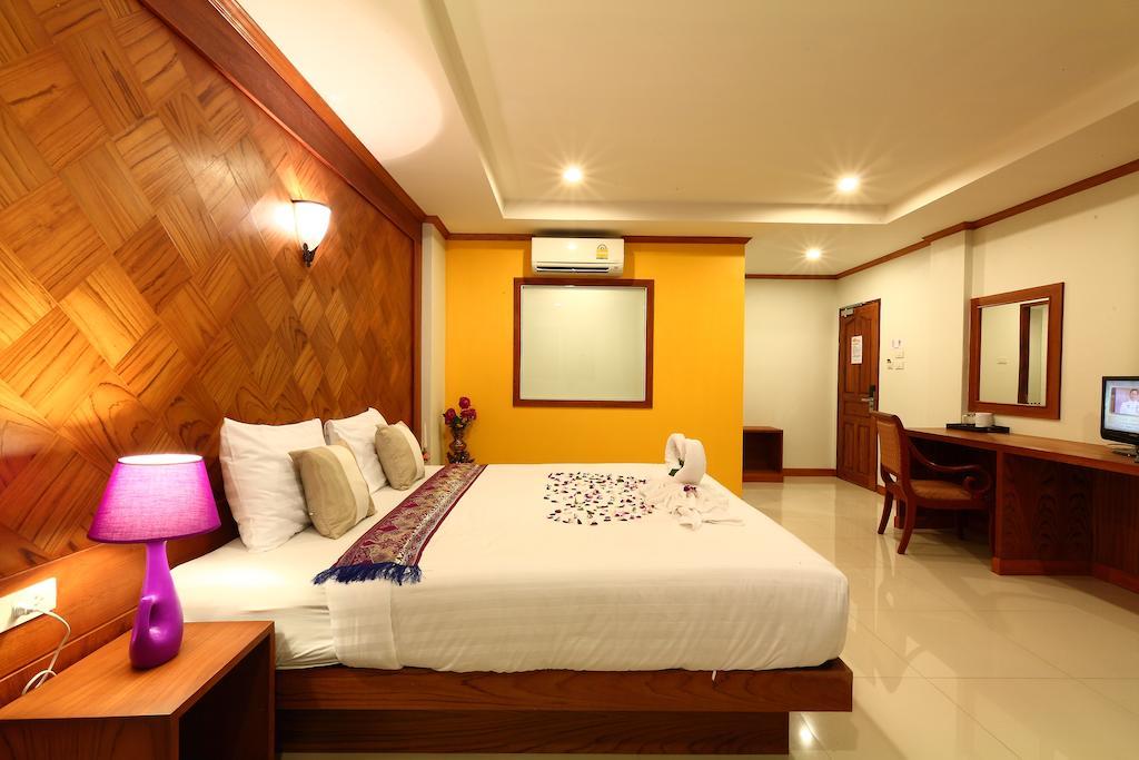 A Casa Di Luca Hotel Patong Room photo