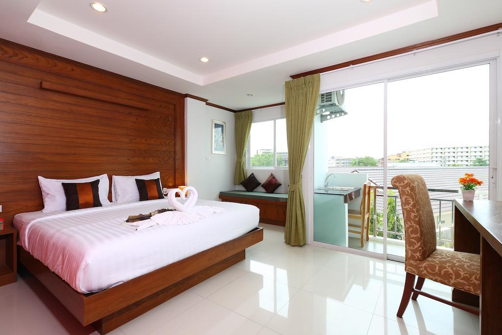 A Casa Di Luca Hotel Patong Room photo