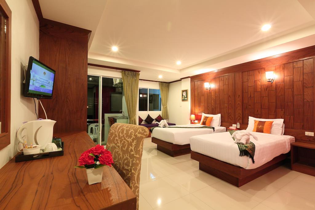 A Casa Di Luca Hotel Patong Room photo